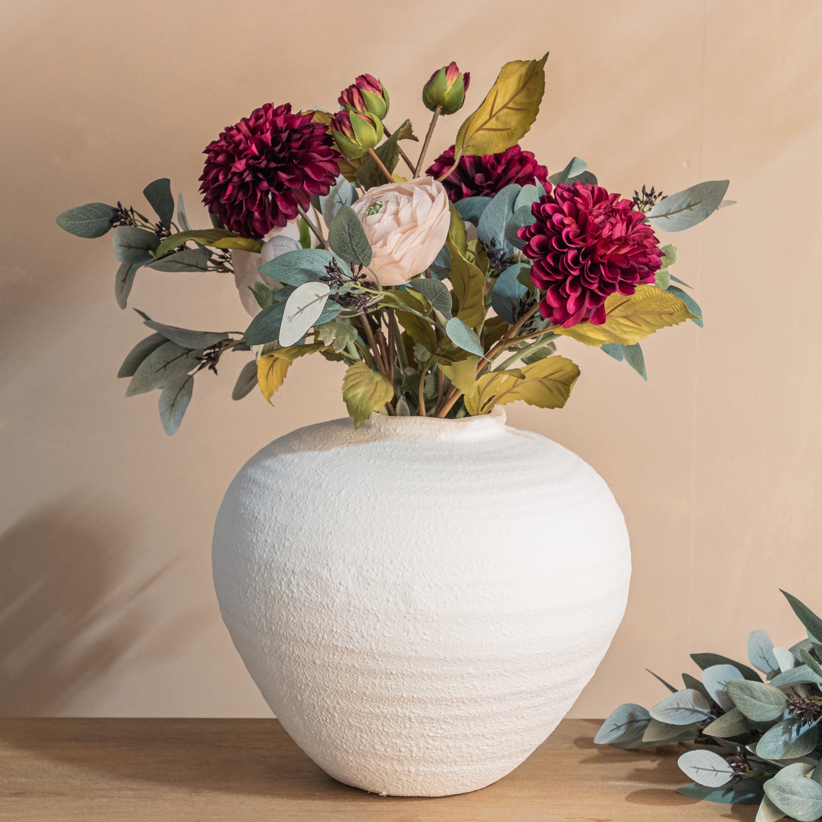 Dahlia and Ranuculous Mix