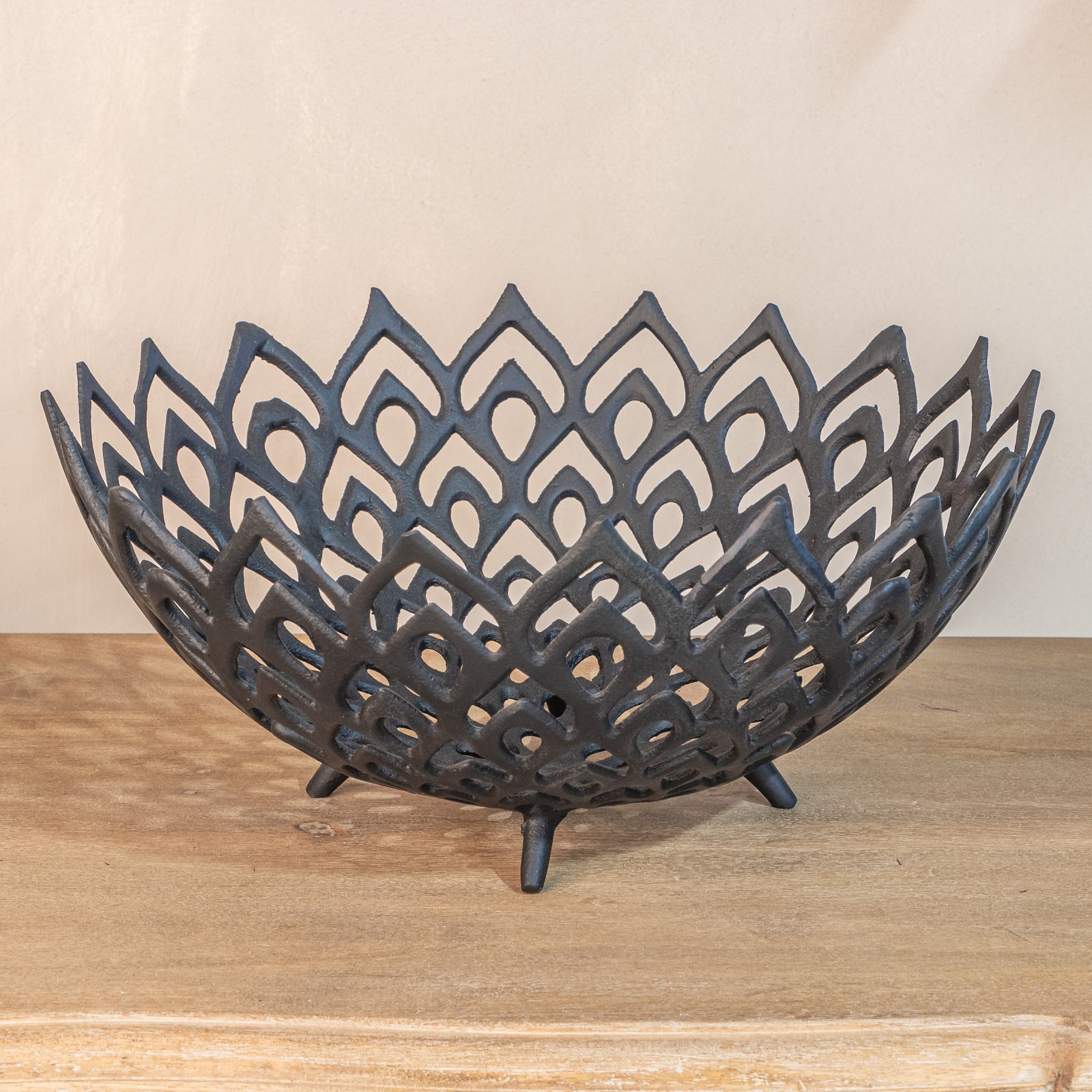 Black Cast Lattice Bowl