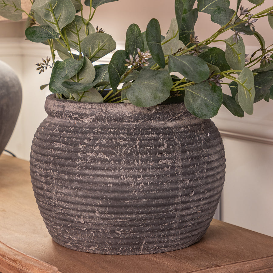 Dark Grey Ribbed Pot