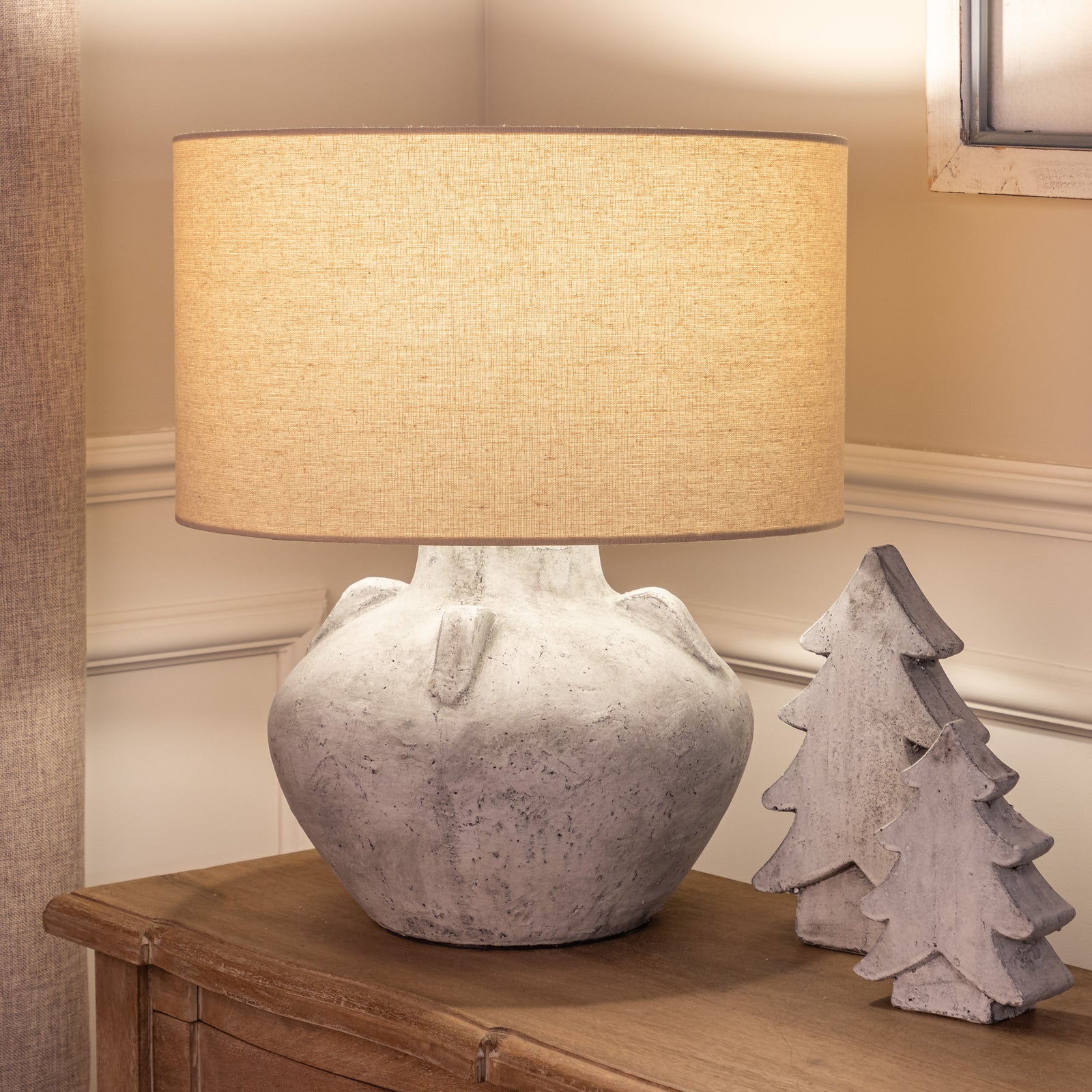 Antique White Roman Style Table Lamp
