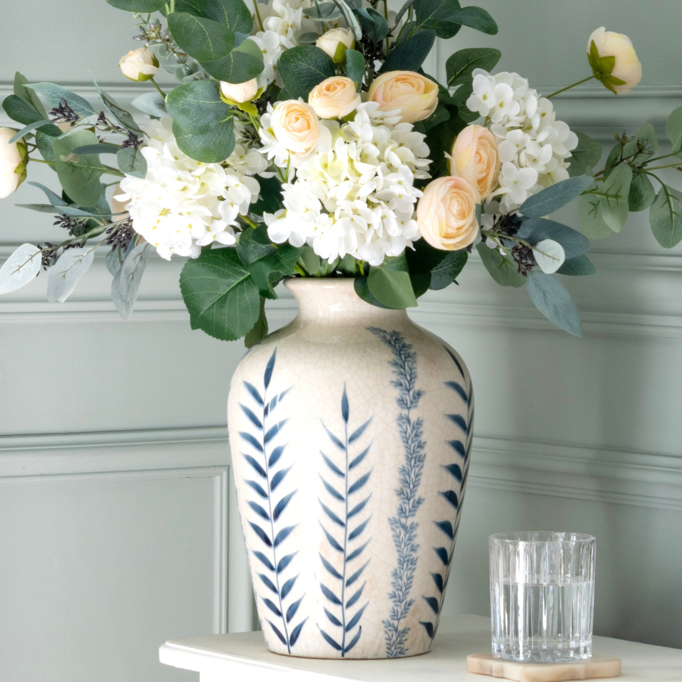 Classic Blue Flora Juniper Vase