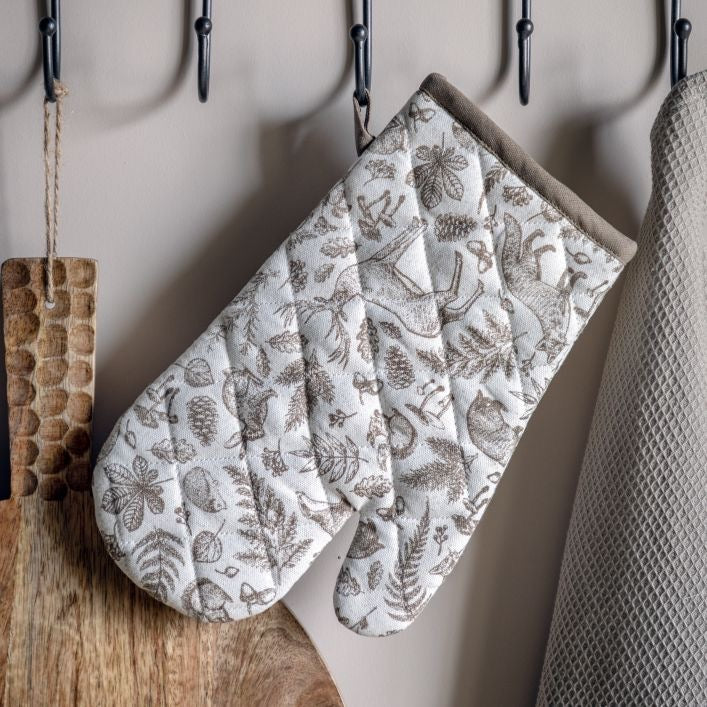 Etched Woodland Oven Glove