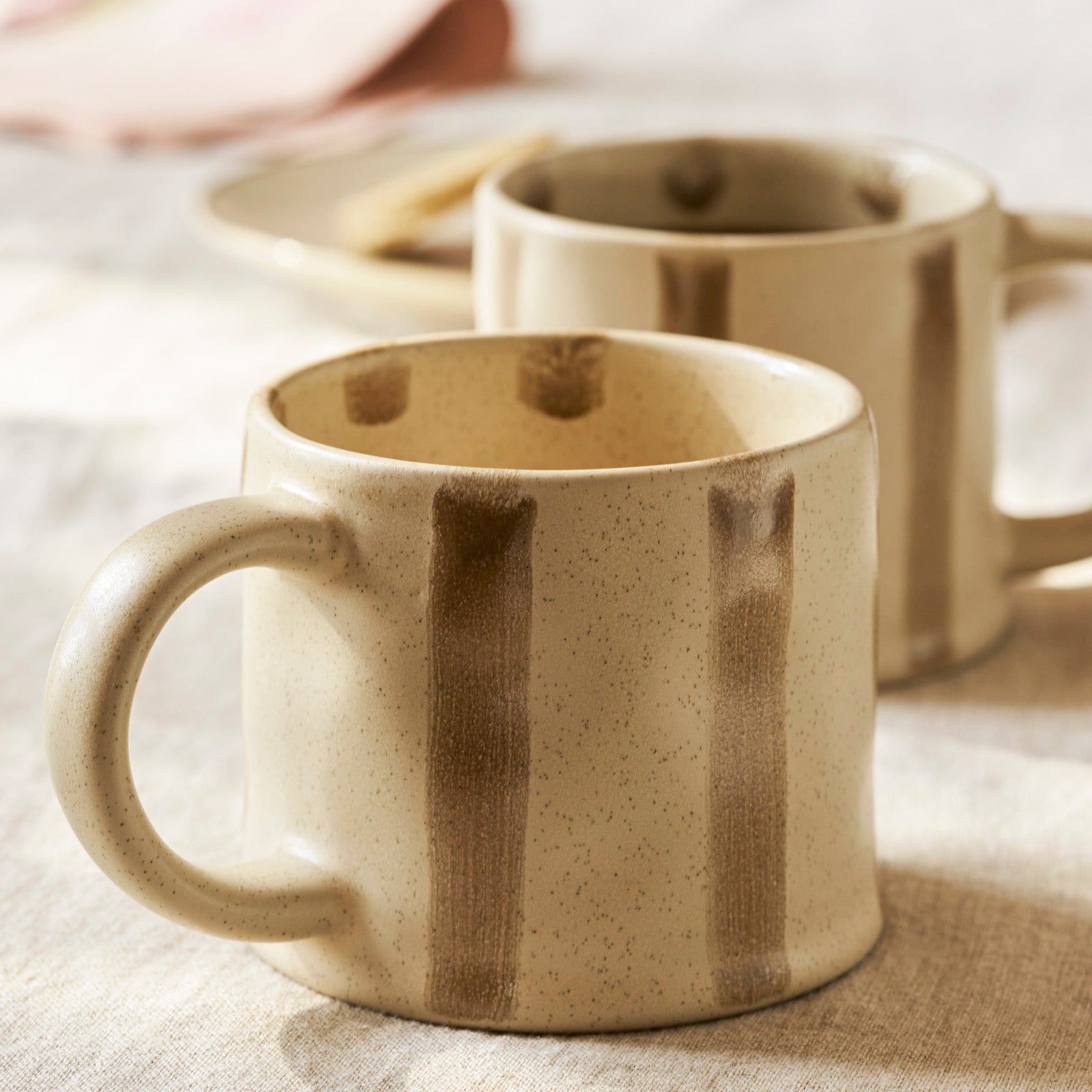 Set of 2 Woolstone Striped Mugs in Truffle
